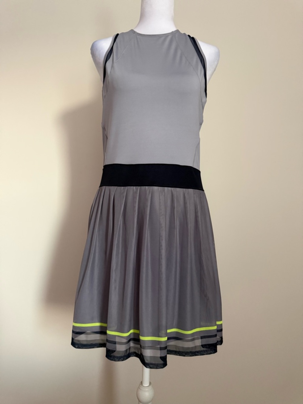 Lucky in Love Gray tennis dress style: kinetic energy size medium women’s